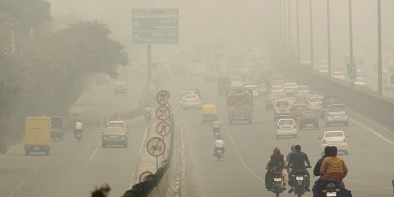 تلوث الهواء في طرق الهند