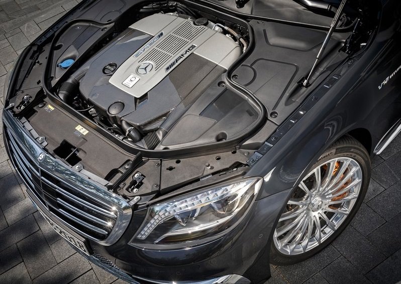 مرسيدس S65 AMG طراز 2014 تتسارع من 0 إلى 257 كم/س