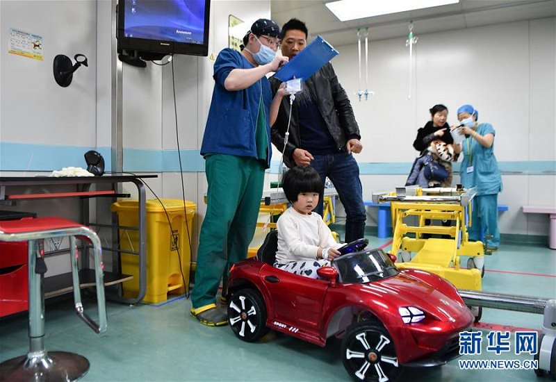 سيارات اطفال صينية.jpg