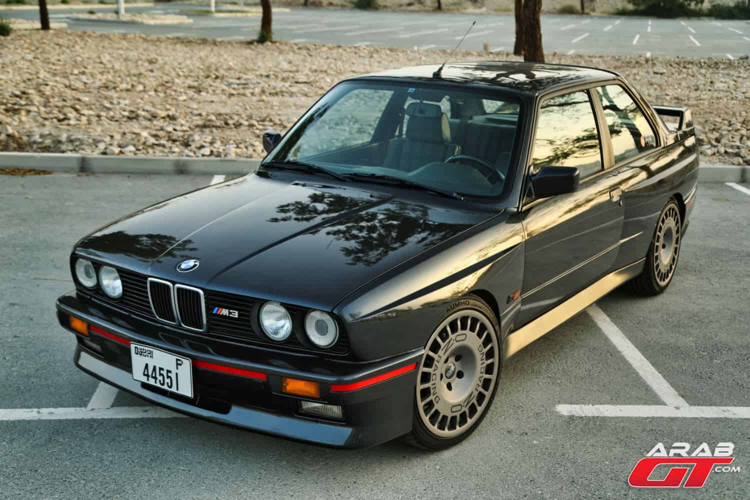 بي ام دبليو M3 E30 كانت بداية قصة الأسطورة البافارية | عرب جي تي