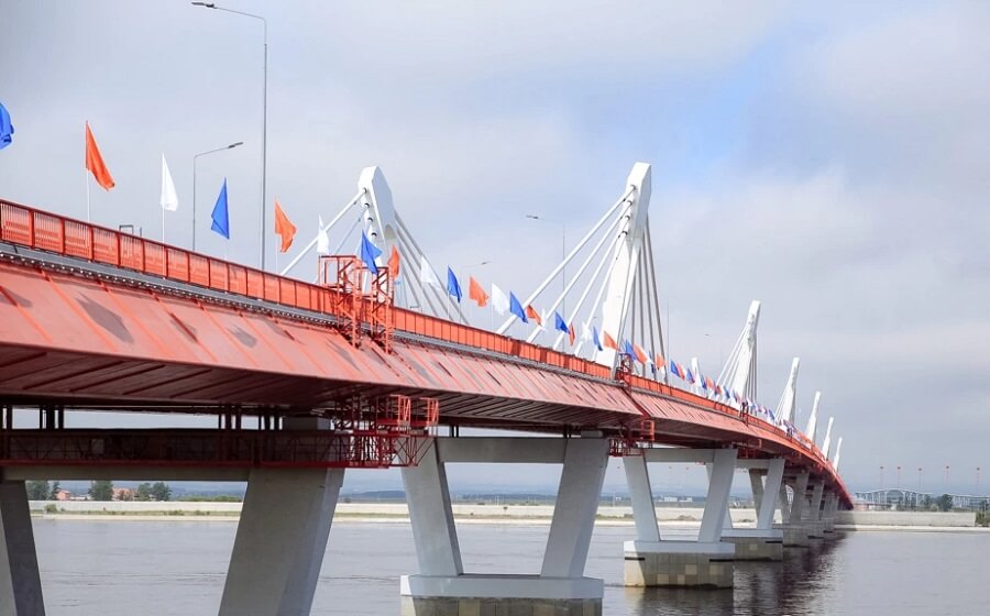 افتتاج جسر بري عابر للحدود بين روسيا والصين (2)