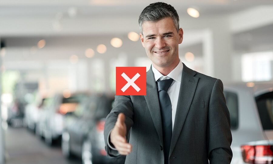 ثلاثة أخطاء شائعة احذر أن تفعلها عند زيارة معارض السيارات من أجل شراء سيارة جديدة (1)