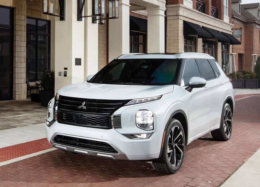 سيارة ميتسوبيشي اوتلاندر 2023