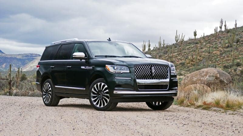 Lincoln Navigator - أفضل سيارات SUV مع 7 مقاعد في 2023