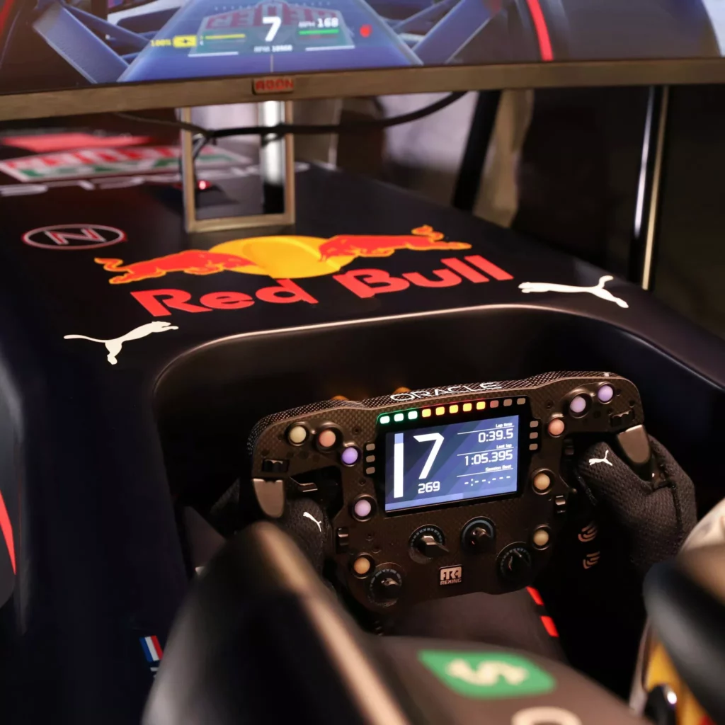 مقابل 120000 دولار ، يمكنك محاكاة قيادة سيارة Formula 1 على Red Bull 3