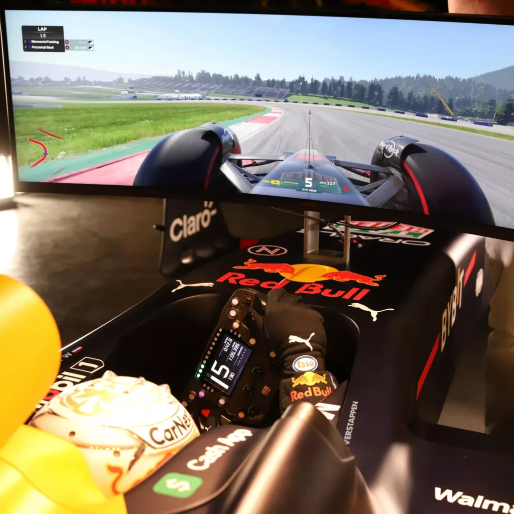 مقابل 120000 دولار ، يمكنك محاكاة قيادة سيارة Formula 1 على Red Bull 4