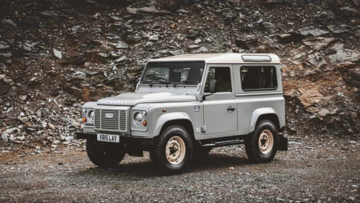 LAND ROVER CLASSIC DEFENDER WORK