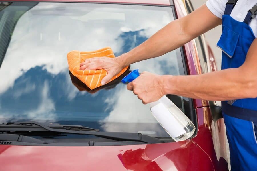 ما أهمية غسيل السيارات وهل هو ضروري؟ ماذا عن النوافذ؟ 