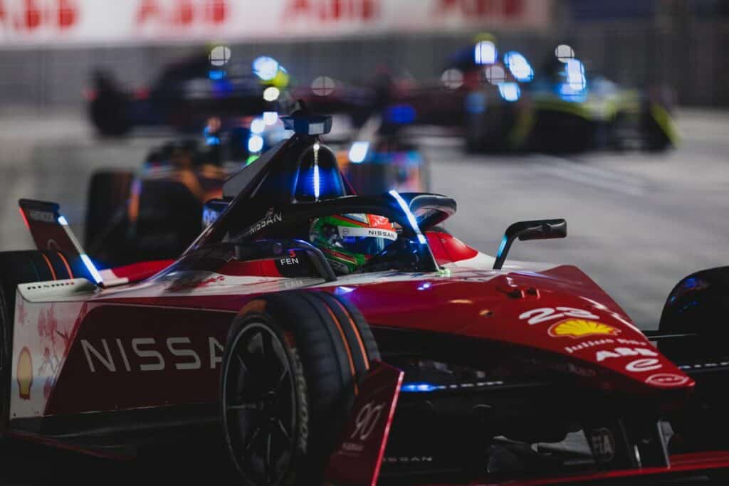 Nissan Formula E Team ends Season 9 in the points at London E-Prix (1)
