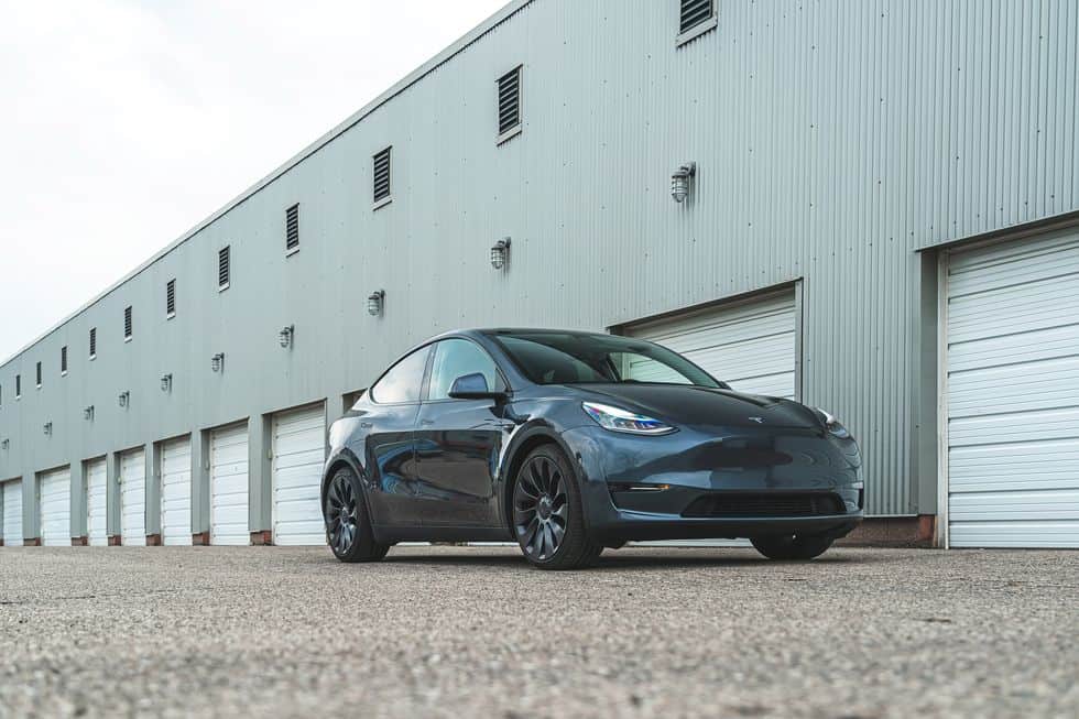 Tesla Model y - انخفاض أسعار السيارات الكهربائية المستعملة