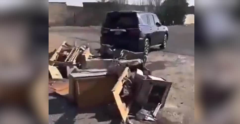 في السعودية.. سائق ينجو من حادث خطير ويصور فيديو