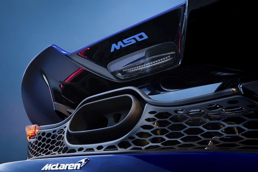 ماكلارين تطور طلاء لسيارتها McLaren-750S-MSO-Blue-Spectrum (3)