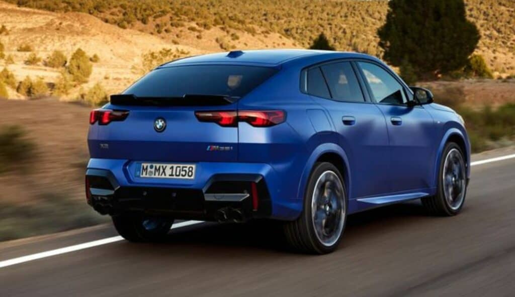ظهور سيارة BMW X2 M35i لعام 2024 على الطرقات 3
