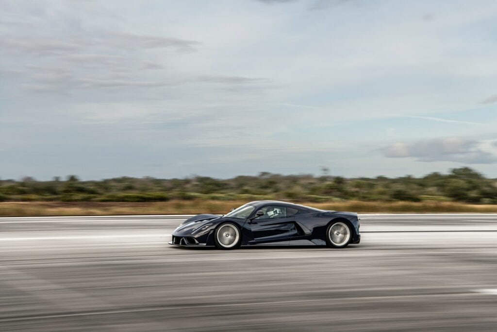 هينيسي فينوم إف 5 تُريد أن تُصبح أسرع سيارة في العالم 3