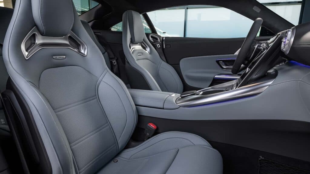 كراسي مرسيدس AMG GT43 كوبيه 2025