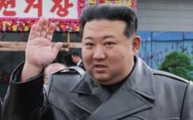 مضادة للرصاص.. الزعيم الكوري الشمالي يستمتع بسيارته الجديدة