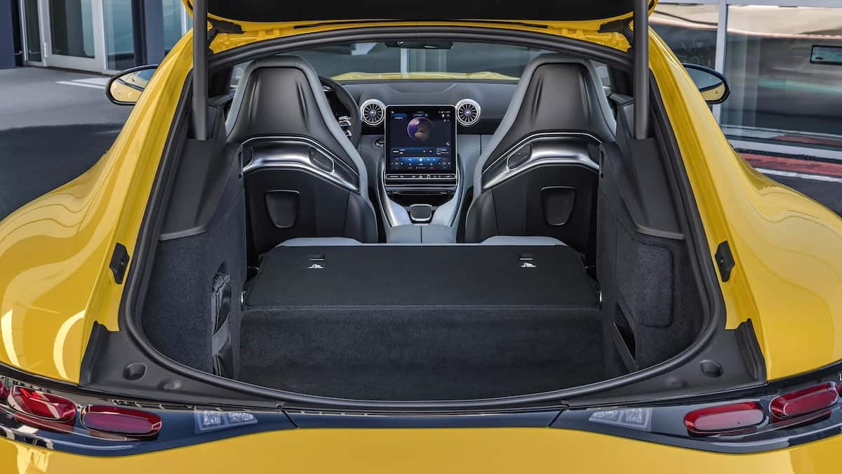 صندوق سيارة مرسيدس AMG GT43 كوبيه 2025
