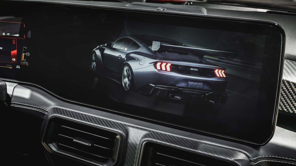 شاشة سيارة فورد موستنج جي تي دي