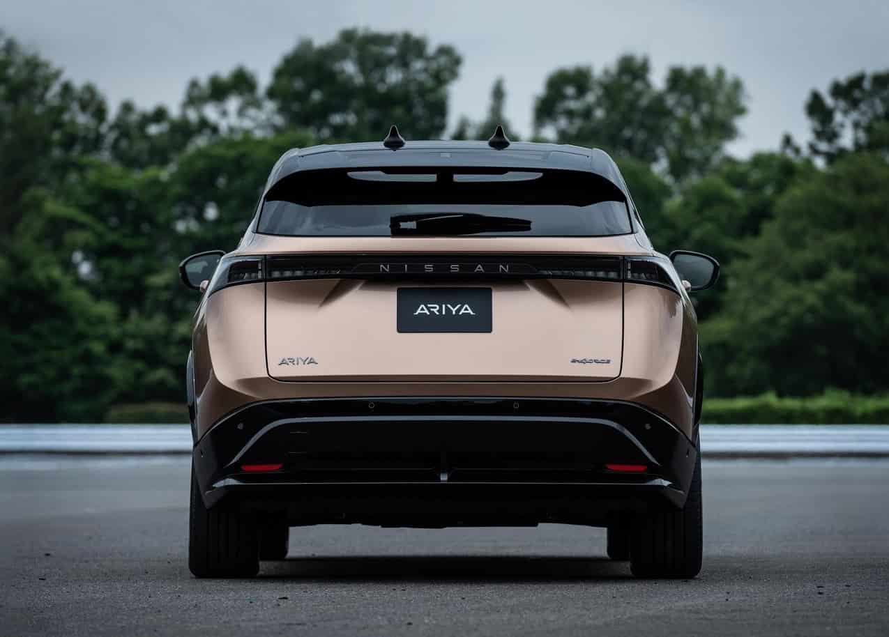 سيارة نيسان اريا 2025