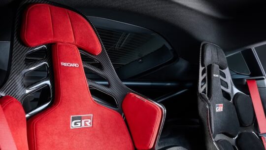 كراسي ريكارو