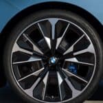 إطارات سيارة BMW iX 2026