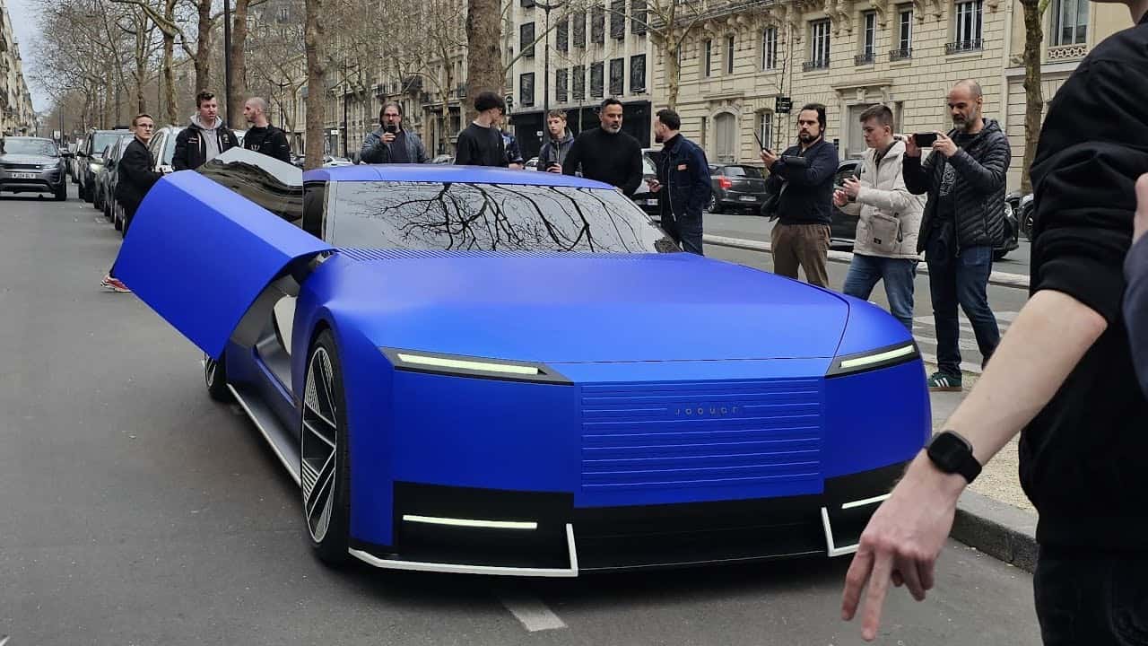 سيارة جاكوار تايب 00