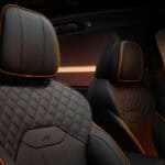 كراسي سيارة بنتلي بنتايجا 2025