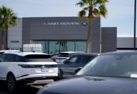 سيارات جاكوار لاند روفر
