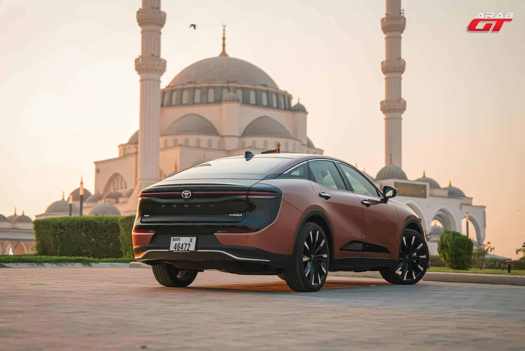 سيارة تويوتا كراون 2026