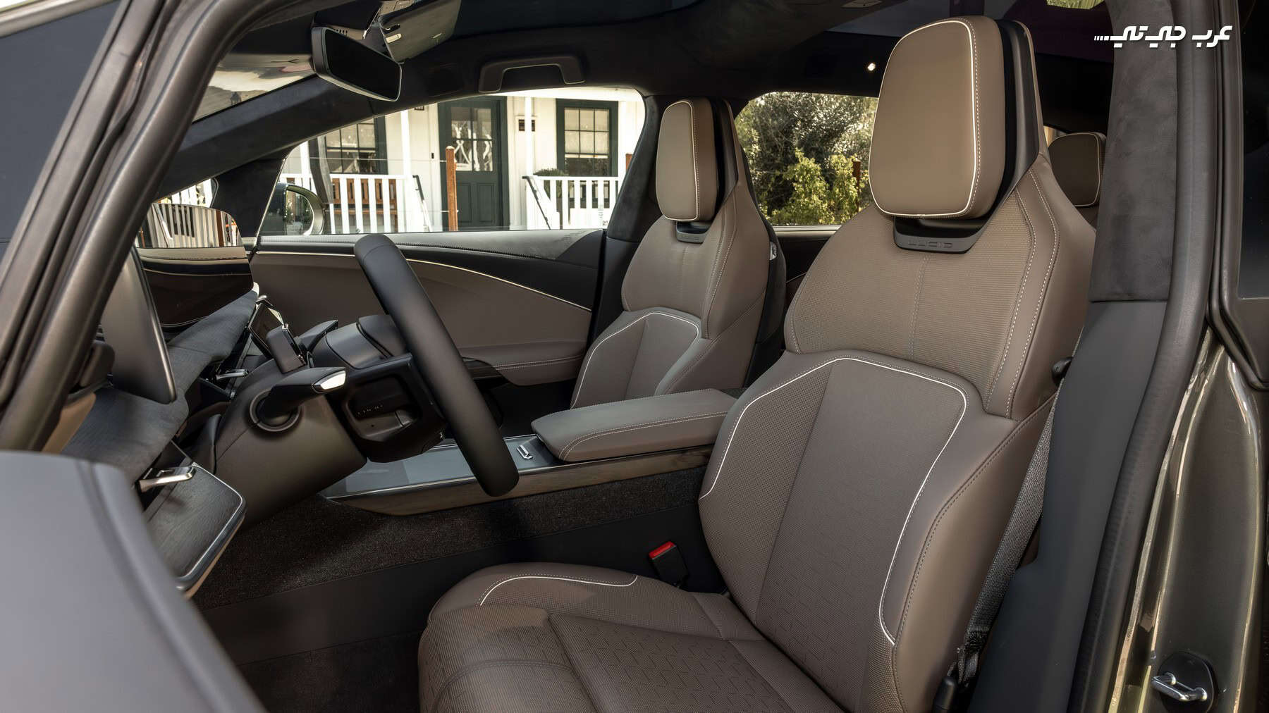 كراسي لوسيد جرافيتي 2025