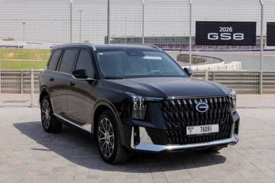 GS8 Hybrid 01
