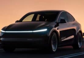 سيارات تسلا ذاتية القيادة