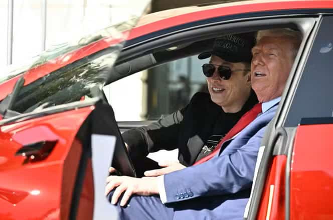 ماسك يهدد بخفض الدعم الحكومي لشركات ايلون ماسك