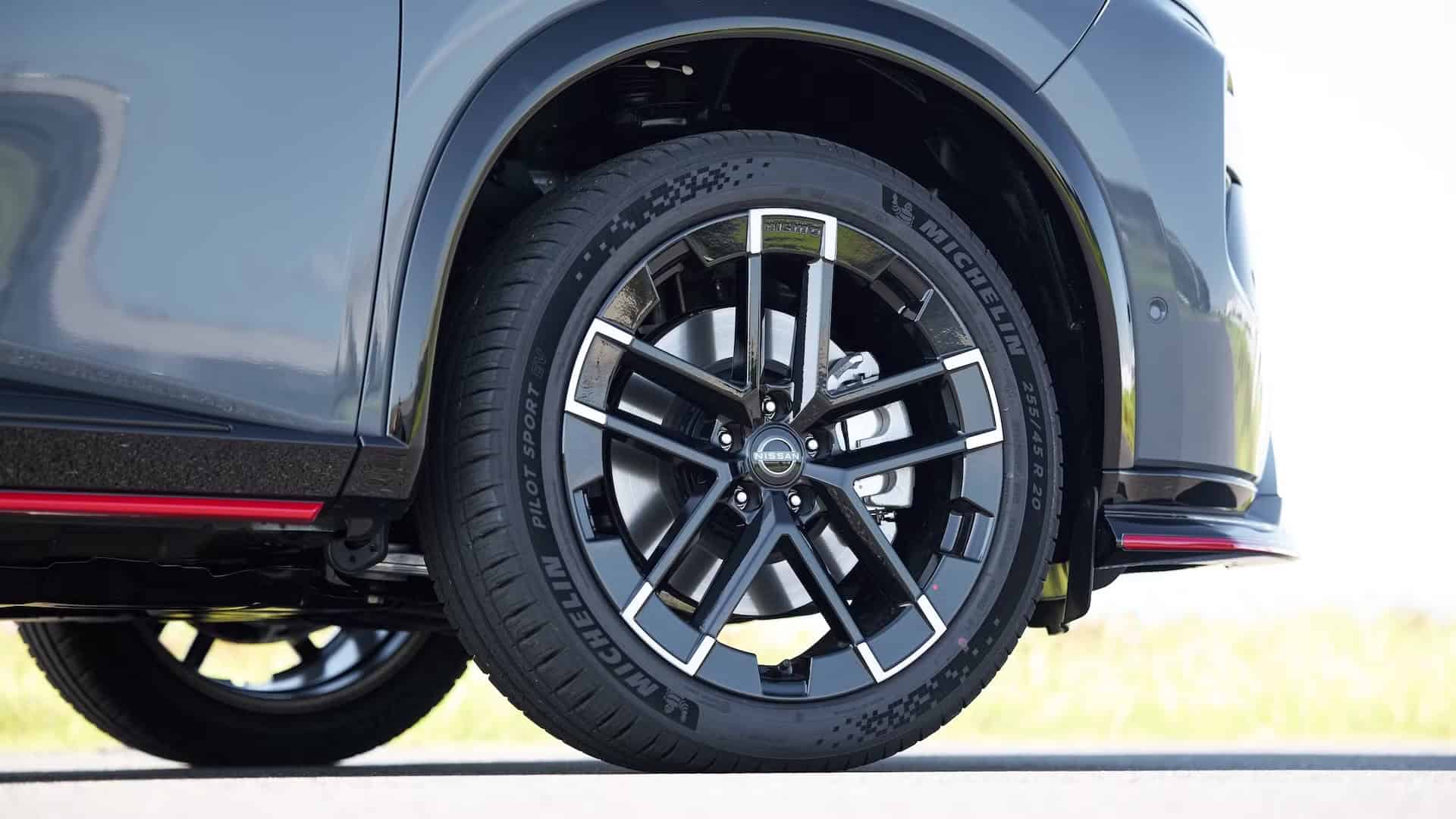 إطارات نيسان إكس تريل نيسمو 2026