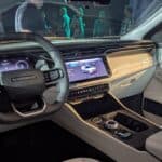 شاشات جيب شيروكي 2026