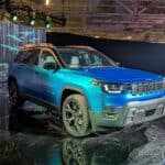 صور سيارة جيب شيروكي 2026