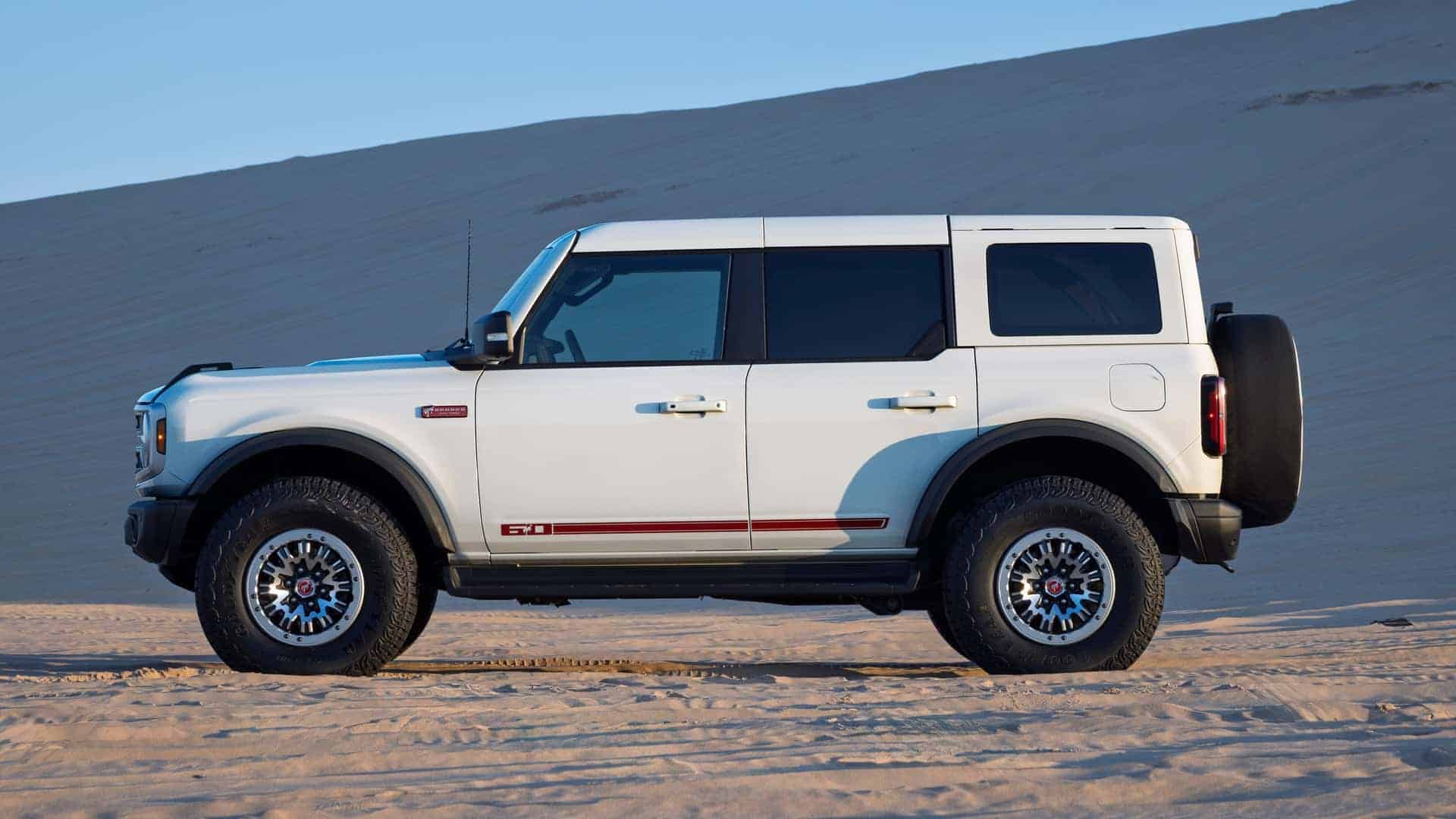 فورد برونكو اوتر بانكس