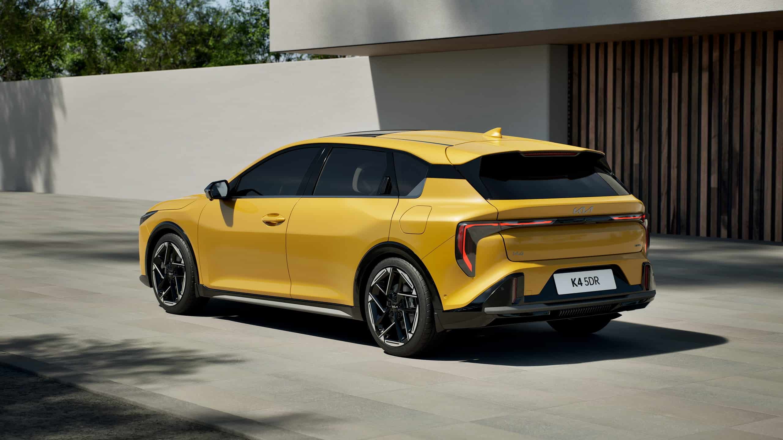 سيارة كيا K4 2026