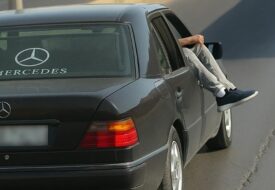 الشرطة الاردنية تحجز سيارتين بسبب هذه المخالفة