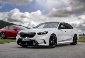 سيارات للبيع