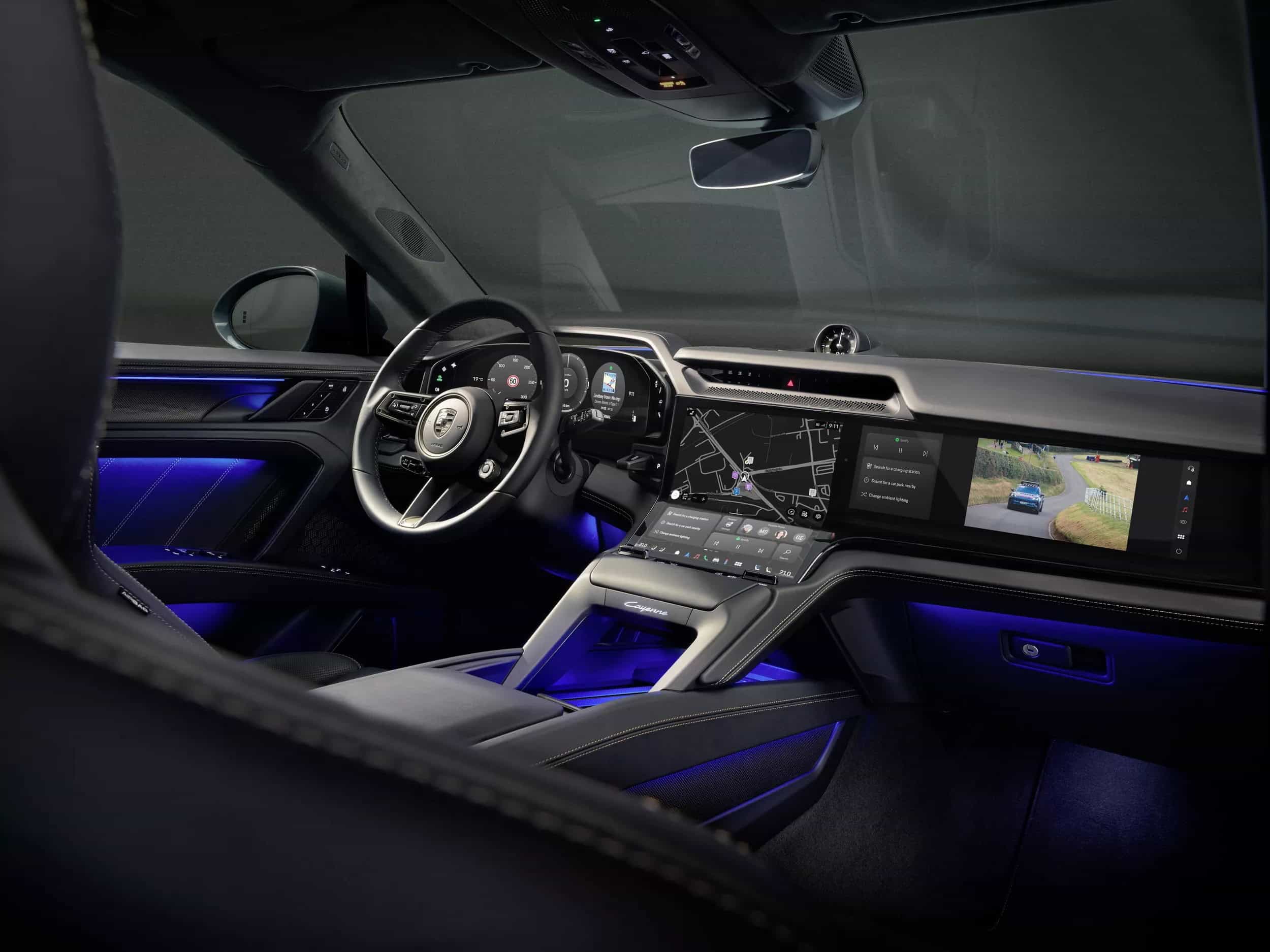 داخلية بورشه كايين الكهربائية