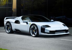 سيارة فيراري SC40