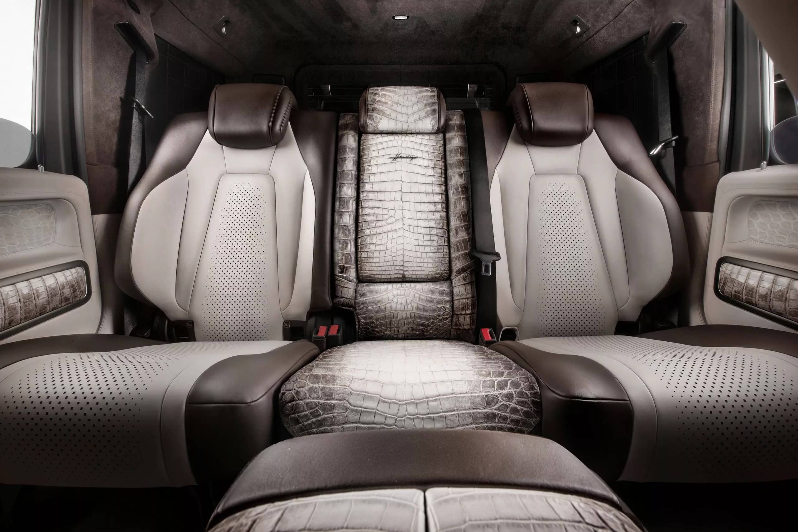 كراسي مرسيدس جي كلاس