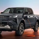 تويوتا هايلوكس هايبرد