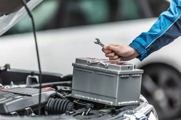 كيف تحافظ على بطارية السيارة في برد الشتاء؟