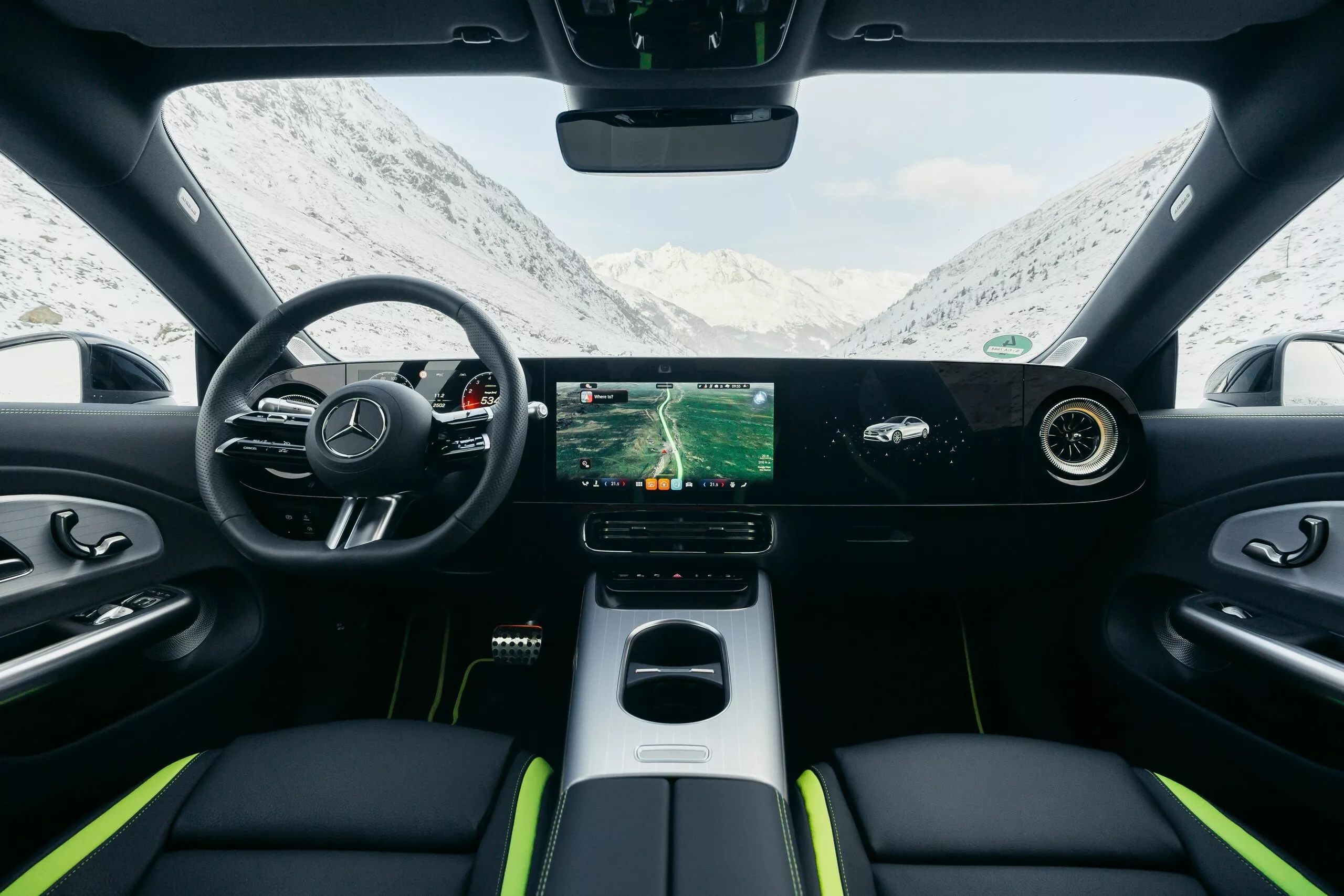 Mercedes CLA Hybrid interior