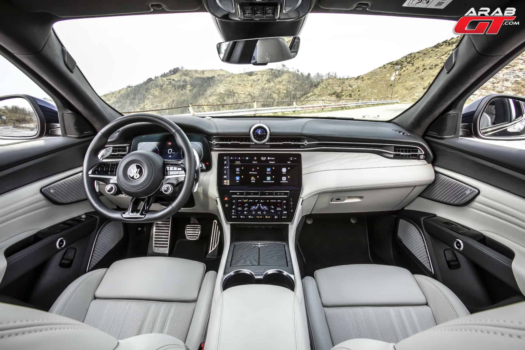 Maserati-gricale-interior