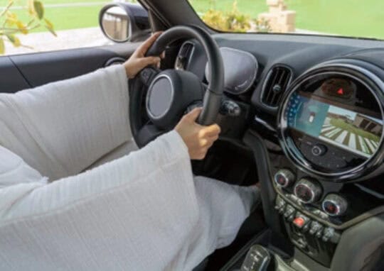 امراة تقود سيارة-صورة تعبيرية