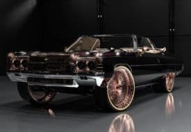 سيارة شيفورليه إمبالا قديمة