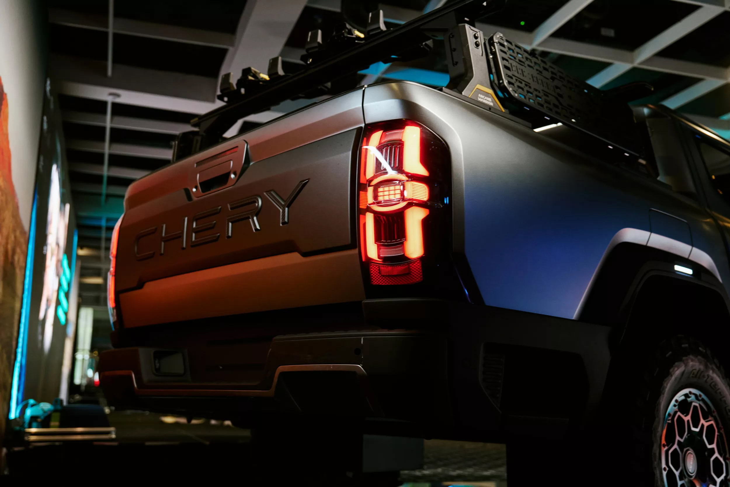 أضواء شيري KP31